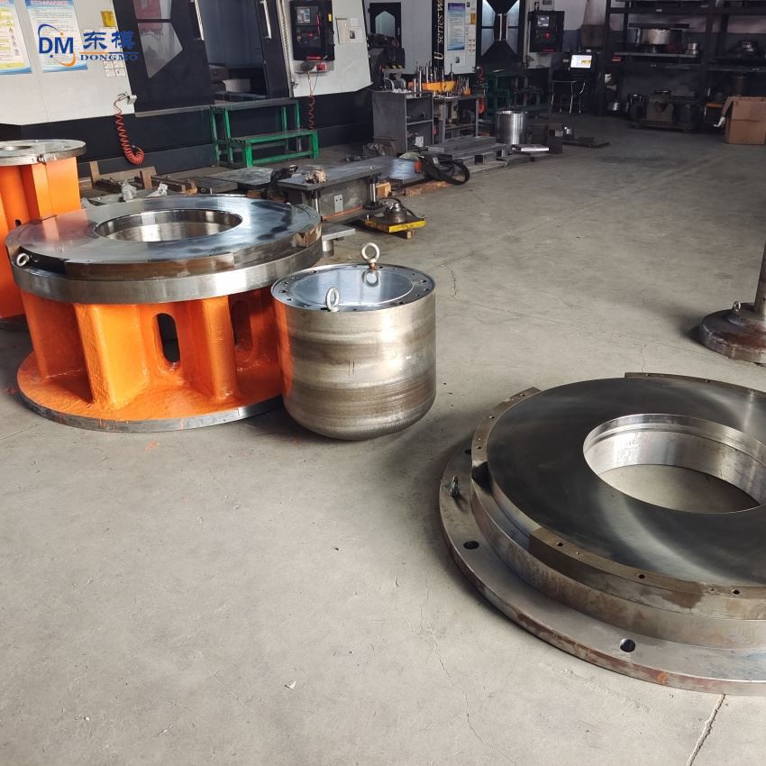 Kalup za duboko izvlačenje spremnika za vodu